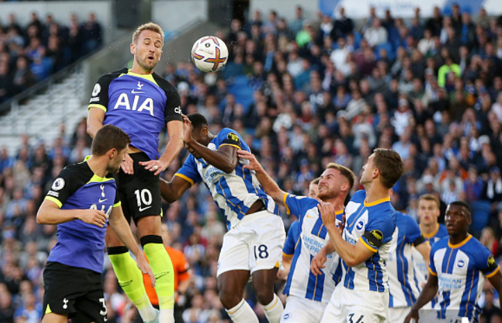 骑士以135比119大胜步行者，豪取赛季第13胜，稳居东部第六。