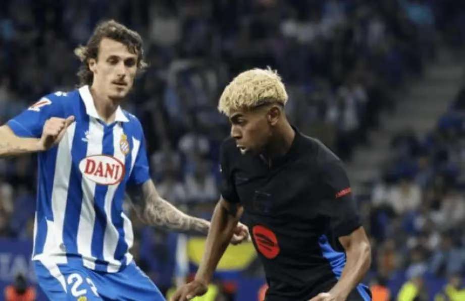 巴萨梅西进球破纪录欧冠历史时刻