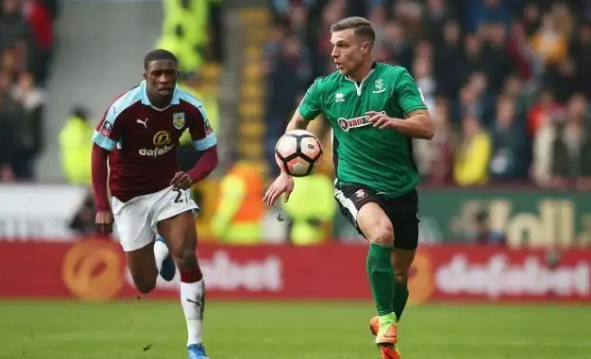 英超榜首战！十人切尔西1-1阿森纳主场7年不胜，马雷斯卡炮轰主裁